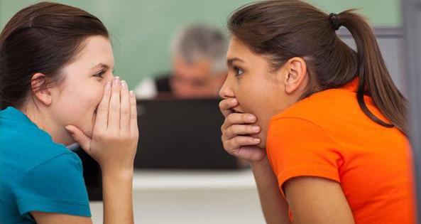 肛门长了一片肉疙瘩，她跟医生这么说