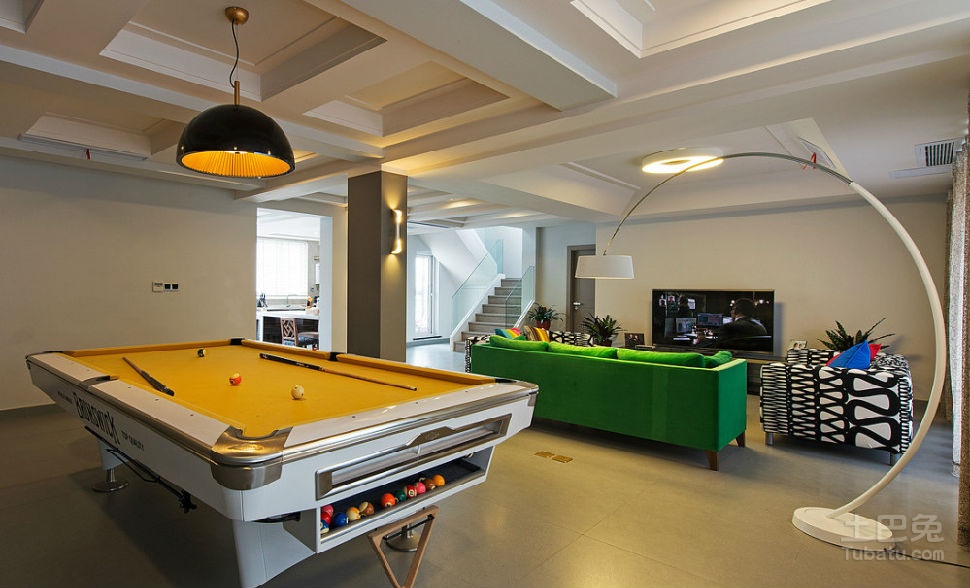 家庭多功能娱乐区,家庭式娱乐会所地址