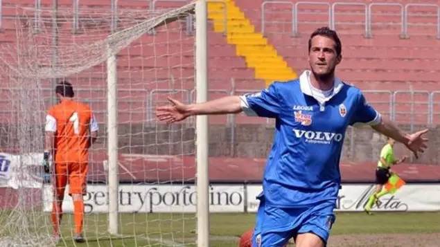 ［综述］今日新闻点滴之20160218——三十年贝氏米兰