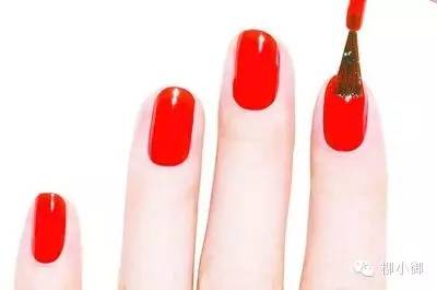 红绿搭配的美甲新年,同学会装b的最高境界