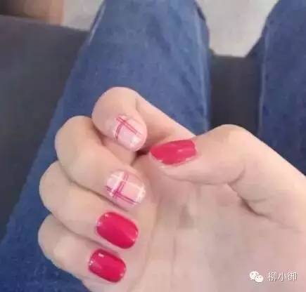 红绿搭配的美甲新年,同学会装b的最高境界