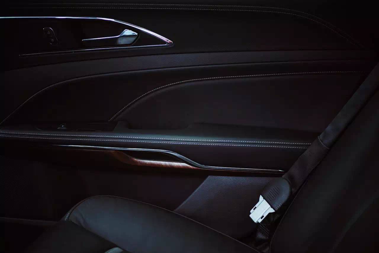 试驾最新款福特金牛座,试驾福特金牛座最新款