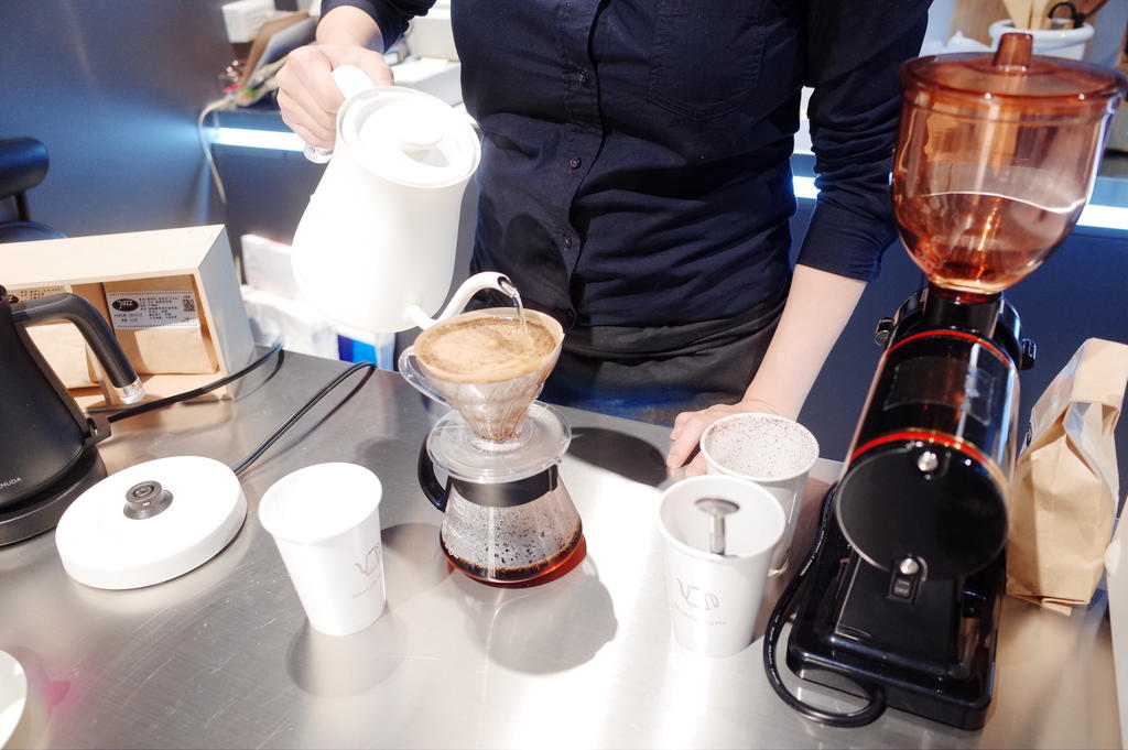 文本直送科技新闻：日本人气家电BALMUDA新光三越A11期间限定体验