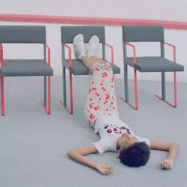 牛仔t恤时尚,比较好看的基础款t恤