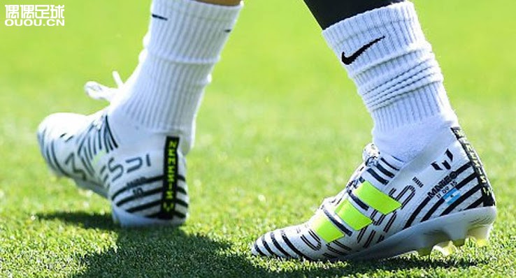 梅西足球鞋nemeziz19.4,阿迪达斯nemeziz梅西专属