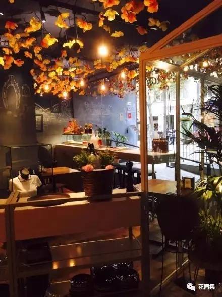 梅西足球之路完整视频,走进梅西豪宅