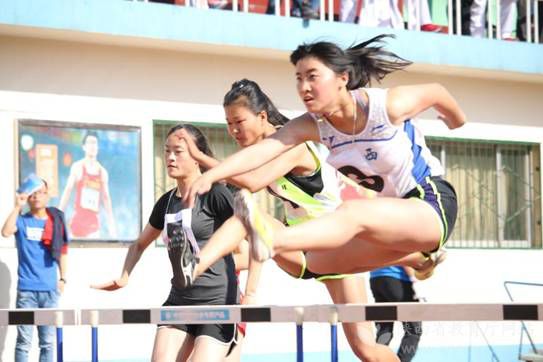 陕西省第三十九届大学生田径运动会举办李鸣出席开幕式