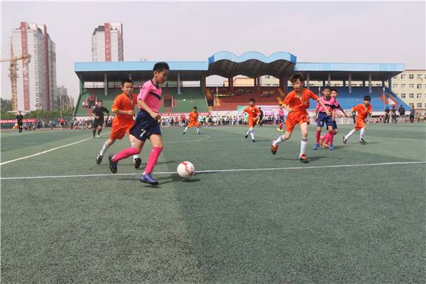 全国校园足球比赛河南占领前三名,郑州青少年校园足球联赛排名