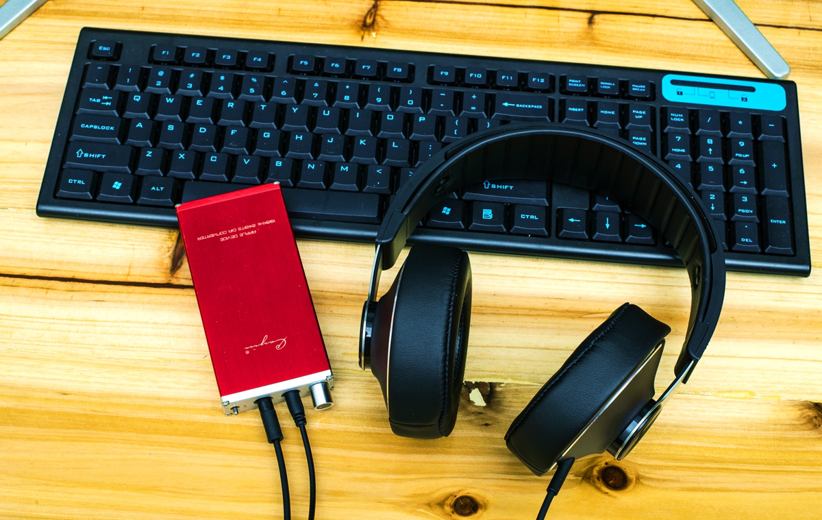 飞利浦shp8000与shp9000对比,飞利浦shp5000能玩吃鸡吗