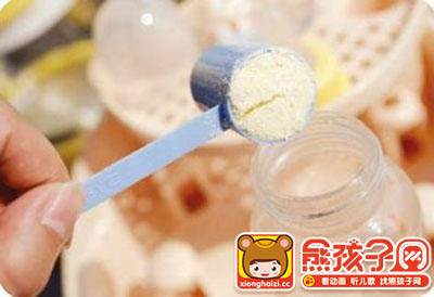 好心办坏事害了孩子,6月宝宝突然不愿意喝奶粉了