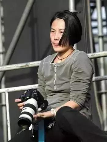 与窦唯相爱相杀十年的她，用记录了中国那个不朽的摇滚时代