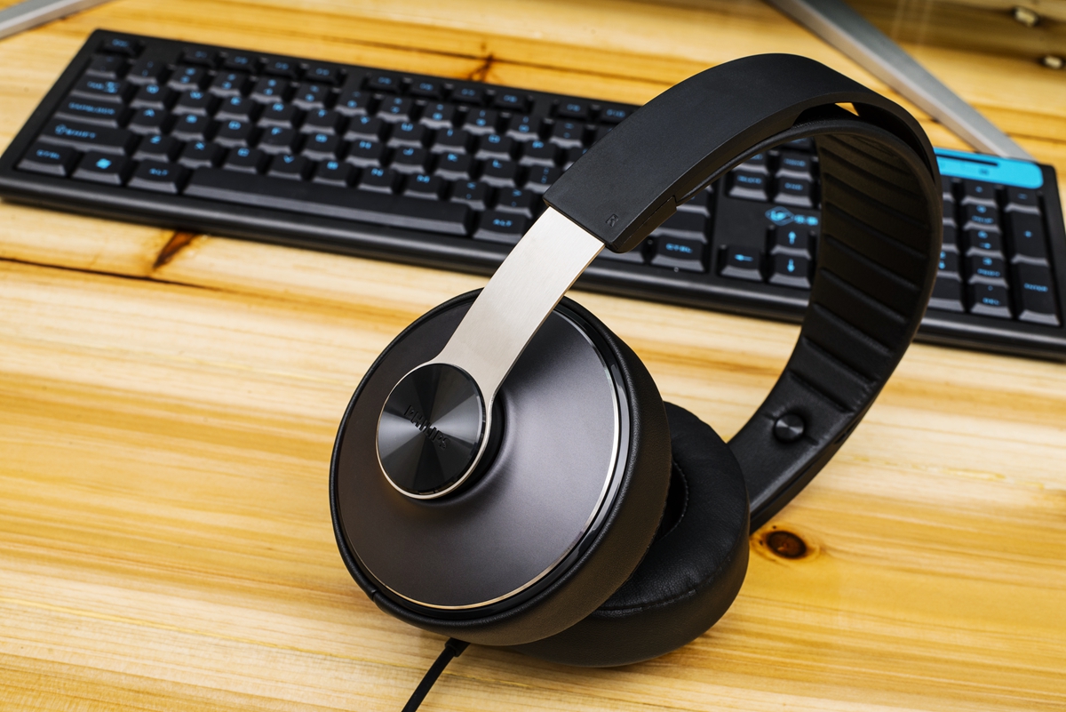 飞利浦shp8000与shp9000对比,飞利浦shp5000能玩吃鸡吗