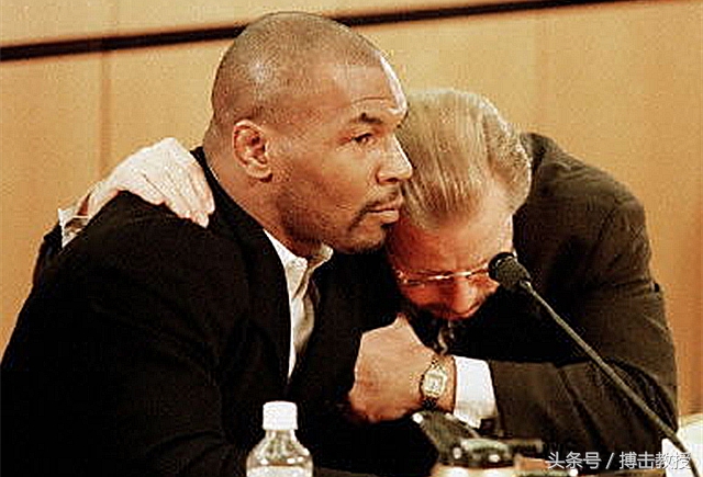 *药嗑**后的拳王泰森有多疯狂？被惹怒，一脚踹爆了对方的蛋蛋！