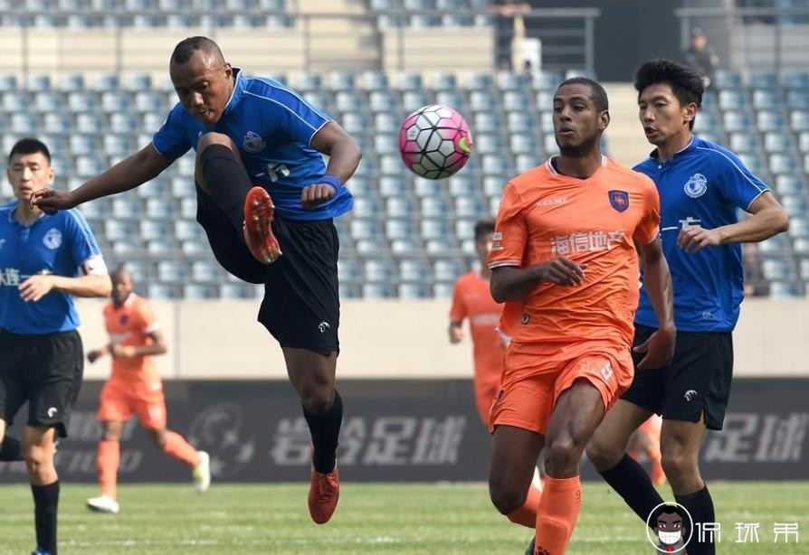 踢中甲没人要！根宝爱徒登陆葡超，“中非混血”里皮后防新选择！