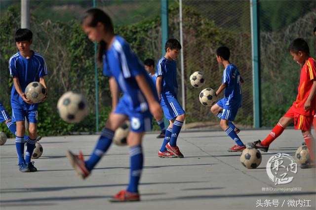 山里娃娃的足球梦原版,大山孩子足球梦