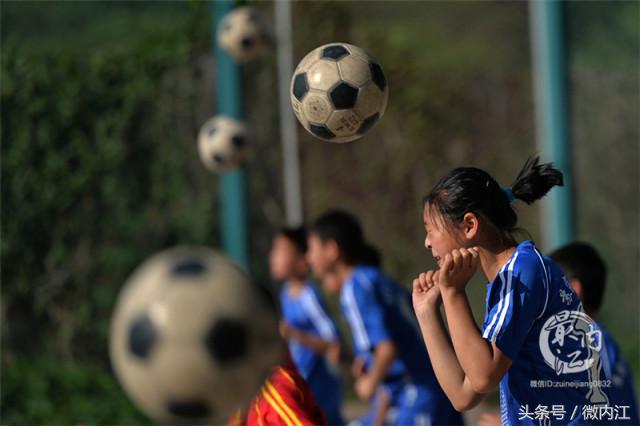 山里娃娃的足球梦原版,大山孩子足球梦