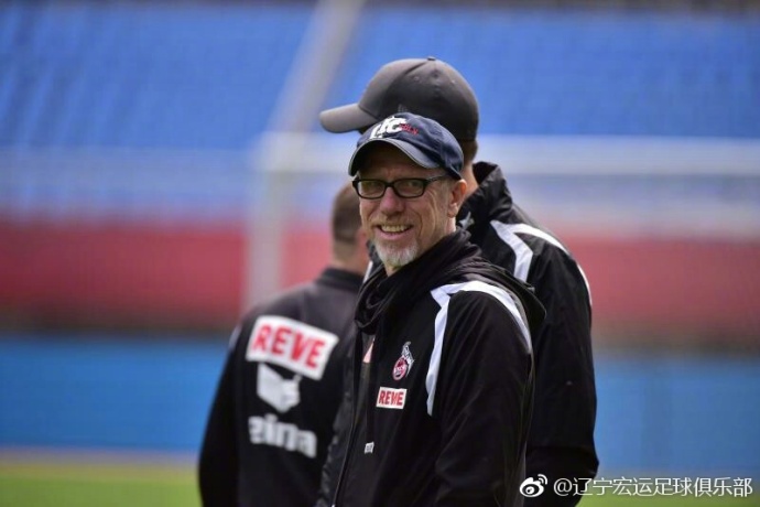 科隆备战德甲联赛视频,科隆队入场