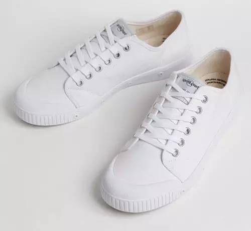 人人最爱的小白鞋,大家都有几双小白鞋