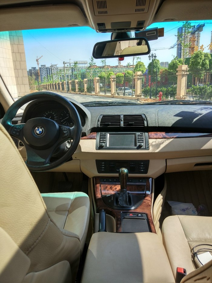 行驶了30万公里的宝马x5,买宝马x53.0t真实油耗多少