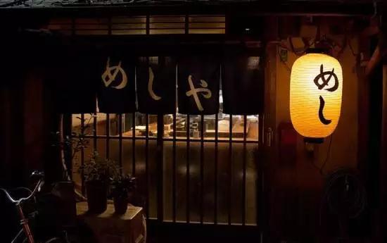 奶茶店和烧烤店哪个更赚钱,小本生意奶茶怎么赚钱