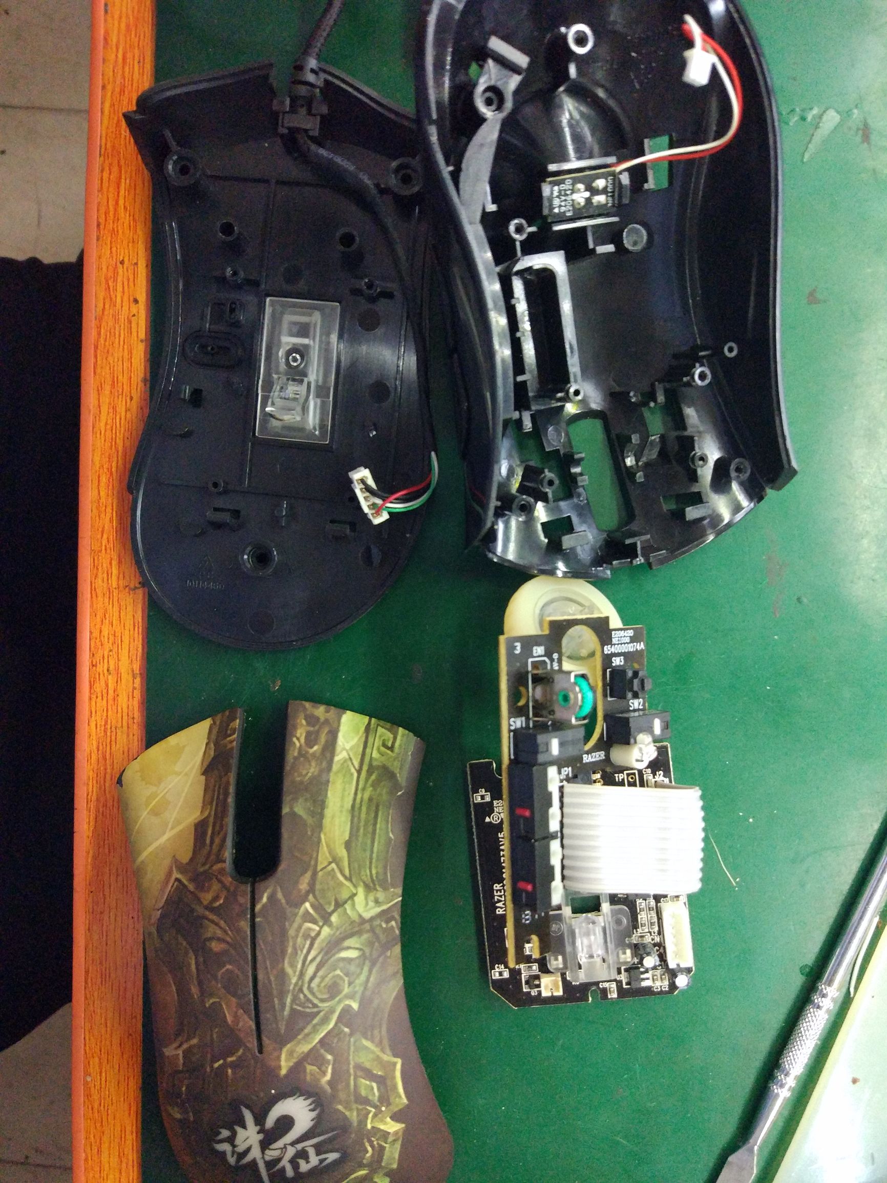 一百多炼狱蝰蛇鼠标推荐,拆一个鼠标视频