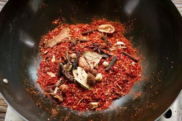 它叫小面，从此没有面敢叫大面