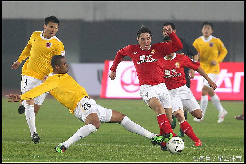 为什么足球比篮球危险,为什么足球比篮球更好看