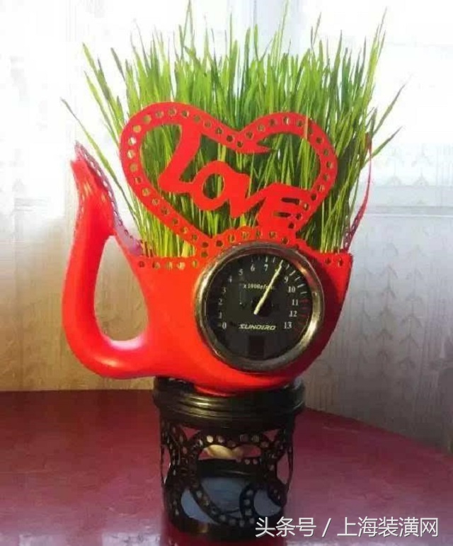 粉色洗衣液瓶子做花盆教程视频,洗衣液瓶子制作天鹅花盆方法图片