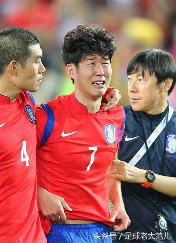 足球十大奇葩瞬间,脑洞大开创意足球