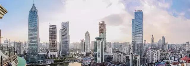 武汉city天台酒吧,武汉江汉路隐藏在二楼的主题酒吧