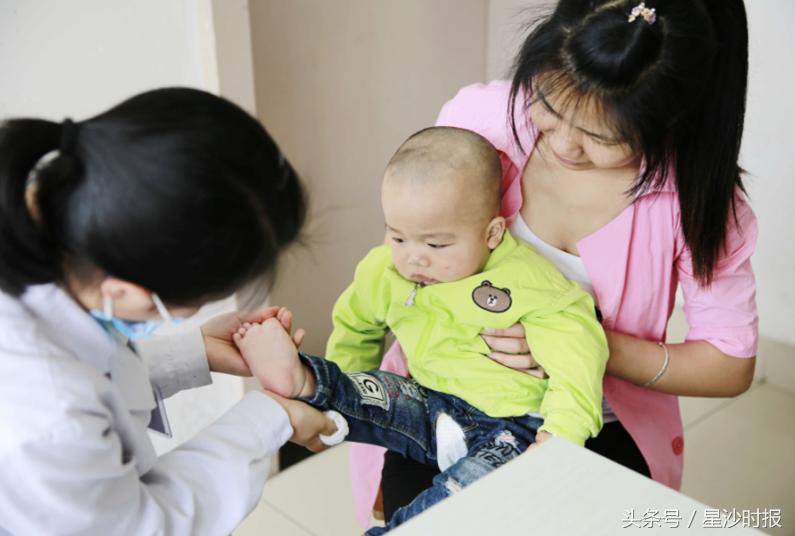 5月是手足口病、腮腺炎高发期，要关注防治，发现症状应及早就医