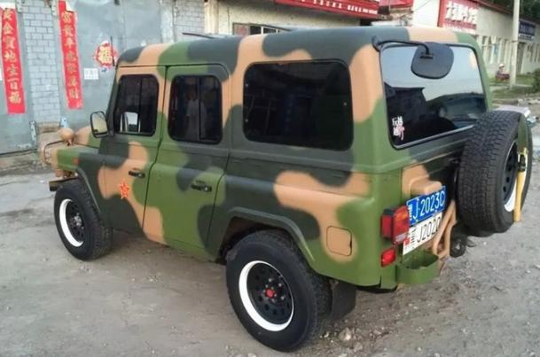 北汽迷彩汽车,北汽迷彩版212