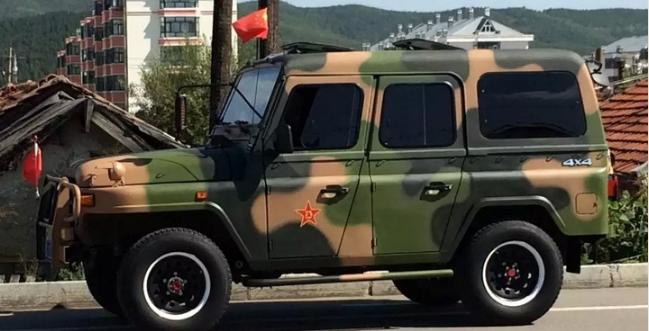 北汽迷彩汽车,北汽迷彩版212