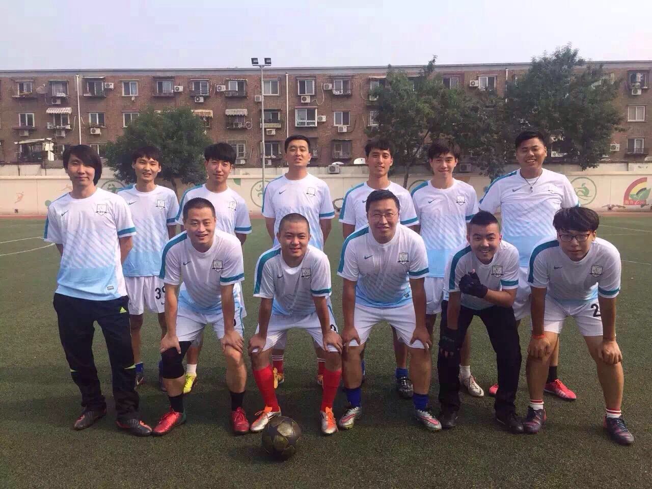 刀剑玫瑰！草根中一支快乐小球队~