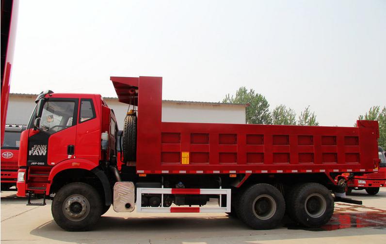 自卸车红岩金刚和红岩杰狮的区别,红岩自卸车与德龙哪个好