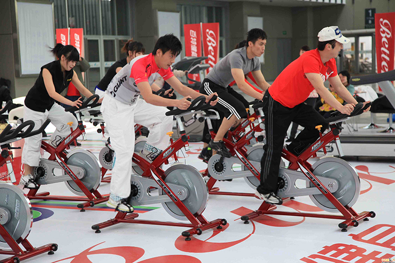 动感单车的骑行须知,动感单车安全关注事项标识