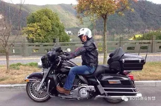 江湖人称“铜鱼头”，白手起家到年收入5亿，奥巴马还给他回信！