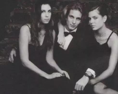 三百年爱情诅咒终结者，那个欧洲最帅王子最后娶了谁？