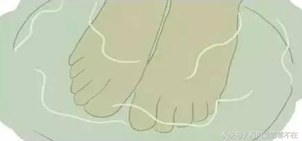 篮球鞋后跟磨脚处理4种方法,男士鞋磨脚后跟最简单的方法