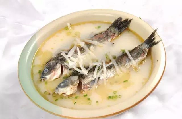 吃河鱼好还是吃海鱼好,肾不好可以吃河鱼吗