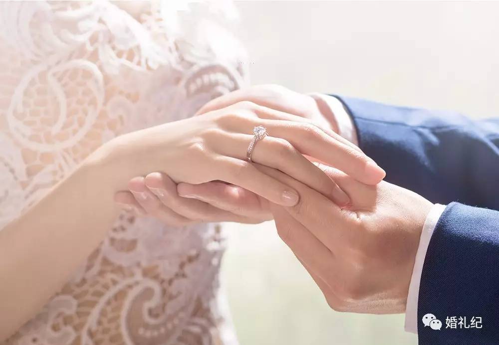 1克拉裸钻值得购买吗,1克拉蒂芙尼的钻戒多少钱