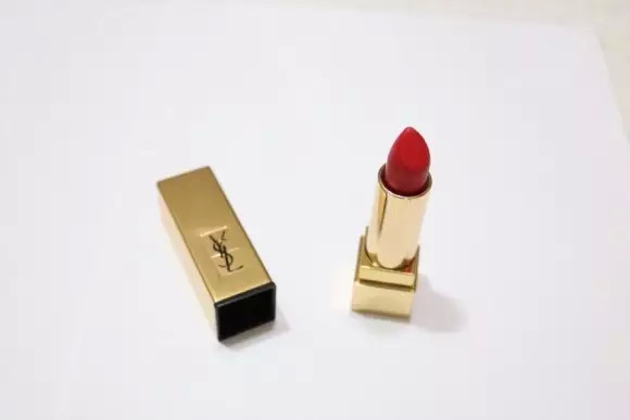 100支蓝色的口红,100支口红混彩泥