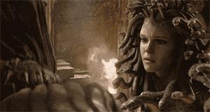 疯狂堕落，把杀人当游戏，美国的神创造了年度最大尺度之剧