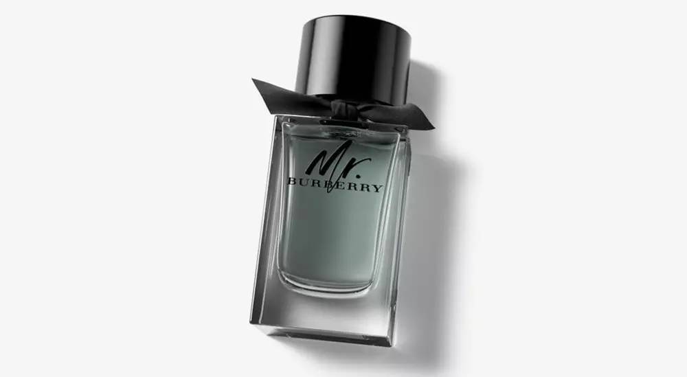 帖红妆·香水｜夏天到，你需要的是品位而不是“人”味