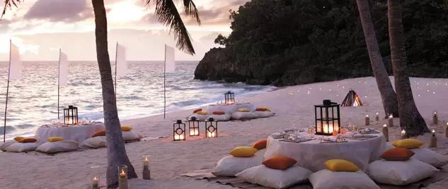 菲律宾靠近马尼拉好玩的地方,菲律宾离中国最近的岛