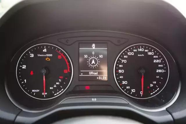 奥迪q2为什么受女性的青睐,奥迪q2的劣势