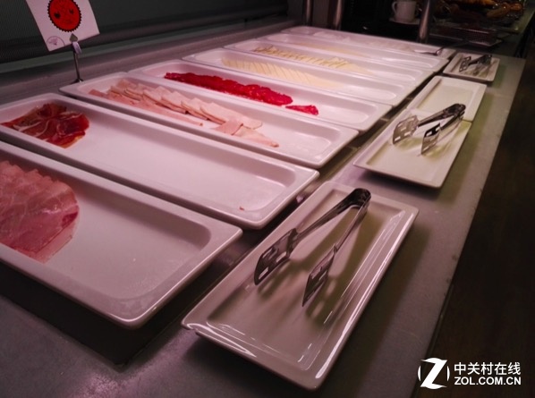 巴塞罗那海鲜大餐,巴塞罗那海滩美食推荐