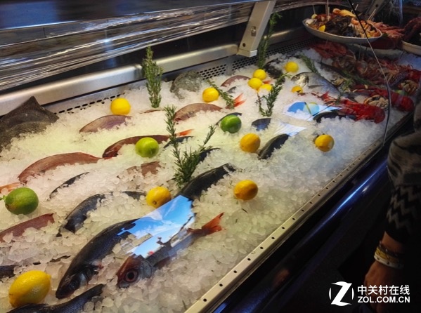 巴塞罗那海鲜大餐,巴塞罗那海滩美食推荐