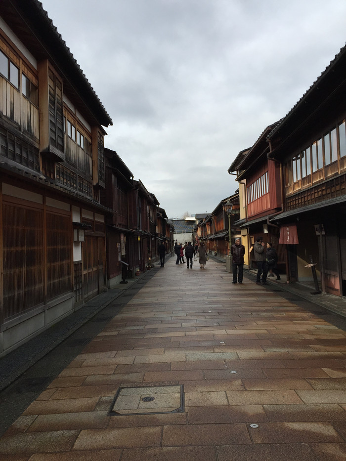 日本的冬天仍然色彩残暴,冬季日本的冰雪阳光