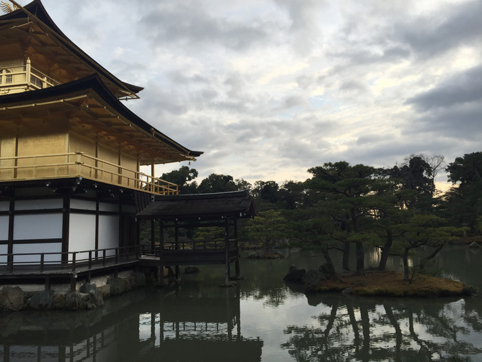 日本的冬天仍然色彩残暴,冬季日本的冰雪阳光